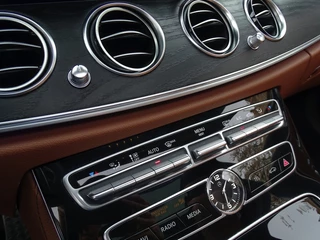 Mercedes-Benz E-Klasse Mercedes-Benz E-Klasse 220d Prestige Plus / AMG-pakket E63 ed. / 2016 / LED - afbeelding nr 31