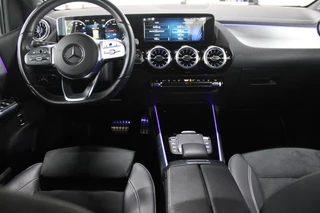Mercedes-Benz B-Klasse Mercedes-Benz B-klasse 250e 218PK BUSINESS SOLUTION AMG NIGHT EDITION | NAVIGATIE | SFEERVERLICHTING | ACHTERUITRIJCAMERA | PARKEERSENSOREN VOOR / ACHTER | ALCANTARA / KUNSTLEDER BEKLEDING | VOORSTOELEN VERWARMBAAR | VERLICHTE INSTAPLIJSTEN | LICHTMETALEN AMG DUBBELSPAAKS VELGEN 18