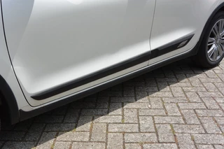 Suzuki Baleno Suzuki Baleno 1.0 High Executive 5-deurs Stootlijstset - afbeelding nr 12