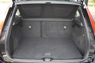Volvo XC40 Volvo XC40 T2 129pk Aut. Momentum Core | Navigation-Tech - afbeelding nr 34