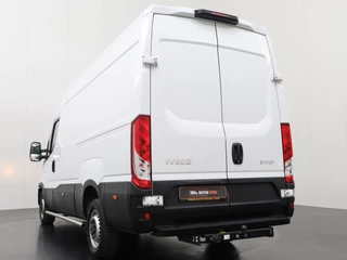 Iveco Daily | Airco | Cruise | 3-Persoons | Betimmering | 3500Kg Trekhaak - afbeelding nr 19