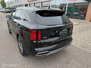 Kia Sorento Sorento 1.6T 267pk PHEV Hybrid 4WD Panorama dak  Smart key , Navigatie , Camera , Lederen bekleding incl. stoel & stuur verwarming , Parkeerhulp Voor& Achter Priveglas , - afbeelding nr 3