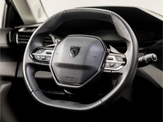 Peugeot 308 Peugeot 308 SW 1.2 PureTech Sportline (APPLE CARPLAY, GROOT NAVIGATIE, STOELVERWARMING, KEYLESS START, LED KOPLAMPEN, GETINT GLAS, PARKEERSENSOREN, CLIMATE CONTROL, NIEUWSTAAT) - afbeelding nr 16