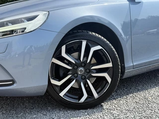Volvo V40 Volvo V40 2.0 T2 Nordic+ Dealer Onderhouden,Pano,Leder,Navi,Camera,Pdc,Stoelverw,123pk,Clima,Cruise,Lm velgen,N.A.P,6 Bak,Apk tot 06-2026 - afbeelding nr 24