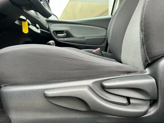 Toyota Yaris Toyota Yaris 1.5 Hybrid Aspiration Automaat 5-deurs | Navi | Cruise control - afbeelding nr 14