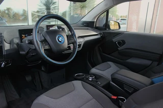 BMW i3 ➡️ BMW i3 Executive Edition 120Ah 42 kWh | Dakraam | 1e eigenaar | Camera | LED | 20 inch | Stoelverwarming | Harman-Kardon | Navi | NAP | inc BTW - afbeelding nr 15