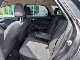 Ford Focus Ford Focus Wagon 1.0 EcoBoost 125pk Titanium | Origineel NL | Navi | Apple Carplay+Android Auto | Bi-Xenon | SONY Sound | Clima | Cruise | Keyless Entry | Pdc V+A+Assist+Camera | Privacy Glass | 17''lm - afbeelding nr 8