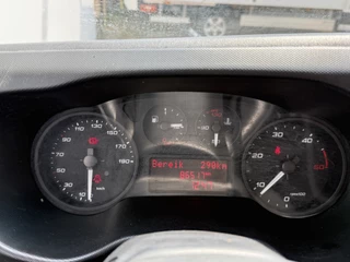 Iveco Daily Iveco Daily 35S14 2.3 Open Laadbak Pritische Airco Cruise Control Lucht Geveerde Stoel - afbeelding nr 18