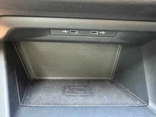 Volkswagen Golf Volkswagen Golf 1.5 eTSI Style Led/Masagestoel/Ergopakket/Camera - afbeelding nr 24
