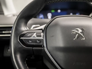 Peugeot 5008 Automaat (APPLE CARPLAY, MEMORY SEATS, STOELVERWARMING, LEDER, 360 CAMERA, KEYLESS, GETINT GLAS, DAB+, NIEUWE APK, NIEUWSTAAT) - afbeelding nr 21