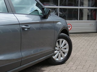 SEAT Arona SEAT Arona 1.0 TSI STYLE LAUNCH / Navi / Clima / Cruise / BOVAG garantie - afbeelding nr 44