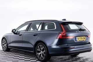 Volvo V60 Volvo V60 2.0 B4 Core | Trekhaak | NAVI | Automaat *2e Pinksterdag OPEN v.a 11u tot 17u* - afbeelding nr 2