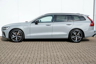 Volvo V60 Volvo V60 T6 Plug-in hybrid AWD Plus Dark | HK Audio | 19