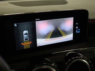 Mercedes-Benz A-Klasse Mercedes-Benz A-Klasse 180 AMG Sport [SCHUIFKANTELDAK, APPLE CARPLAY, ANDROID, HALF LEDER, CAMERA, STOELVERWARMING, PDC V+A, CRUISE, NIEUWSTAAT] - afbeelding nr 17