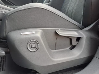 Volkswagen Tiguan Volkswagen Tiguan 1.5 eTSI R-Line Business | Pano | Trekhaak | Stoelverwarming | ACC | HUD | - afbeelding nr 30
