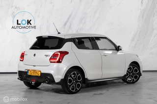 Suzuki Swift Suzuki Swift 1.4 Sport LED|KEYLESS|CAMERA|NAVI|STOELVERWARMING - afbeelding nr 2