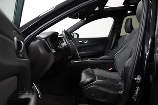 Volvo XC60 Volvo XC60 2.0 T8 AWD R-Design Lucht|Pano|Memory|Leder|Dodehoeksdetectie|Camera - afbeelding nr 4