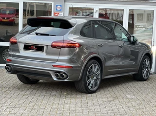 Porsche Cayenne Porsche Cayenne 4.2 D S - afbeelding nr 18