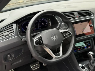 Volkswagen Tiguan Volkswagen Tiguan 1.5 TSI DSG 2x R-LINE Panodak Leer Trekhaak 20 Inch - afbeelding nr 36