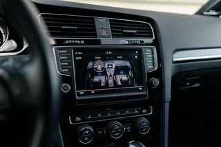 Volkswagen Golf Volkswagen Golf 2.0 TSI R 4Motion Pano Dsg DCC Dynaudio - afbeelding nr 33