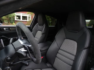 Porsche Cayenne Porsche Cayenne Coupé 3.0 474PK E-Hybrid / Sport Design / carbon / 22'' / LED *NAP* - afbeelding nr 18