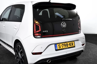 Volkswagen up! | Cruise | Camera |Stoelverw | PDC | ECC | LM 17