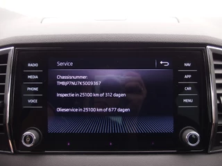 Škoda Karoq CAMERA / STOELVERW / CARPLAY / NAVI / CLIMA / PDC / NL-AUTO - afbeelding nr 12