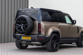Land Rover Defender Land Rover Defender 3.0 D250 110 Grijs Kenteken, Luchtvering, Trekhaak, 22