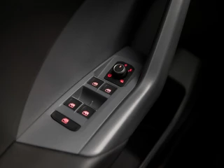 Volkswagen T-Cross Automaat (VIRTUAL COCKPIT, APPLE CARPLAY, GROOT NAVI, CLIMATE, LED KOPLAMPEN, SPORTSTOELEN, CAMERA, GETINT GLAS, KEYLESS, NIEUWSTAAT) - afbeelding nr 21