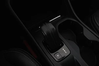 Volvo XC40 Volvo XC40 2.0 T4 Inscription (TREKHAAK, STOEL/STUUR VERWARMING, ACHTERUITRIJCAMERA, NAVIGATIE, SENSOREN, NL-AUTO) - afbeelding nr 14