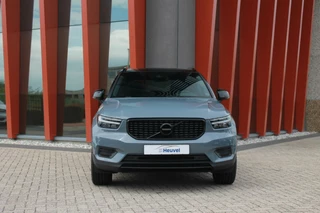 Volvo XC40 Volvo XC40 T5 Recharge R-Design | Parkeercamera | Stoelverwarming | Pilot Assist | Glossy Black | Keyless - afbeelding nr 2