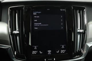 Volvo V90 Volvo V90 2.0 T6 Recharge AWD Inscription | Trekhaak | Leder | Stoel & stuurverwarming | Adaptive cruise | Kinderzitjes | Camera | PHEV - afbeelding nr 23
