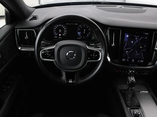 Volvo V60 Volvo V60 2.0 T4 R Design | Stoelverwarming | Trekhaak |  Carplay | Camera | Adaptive cruise | Navigatie | Full LED | 19'' lichtmetalen velgen | Memory - afbeelding nr 3