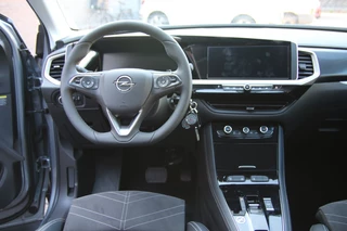 Opel Grandland Opel Grandland 1.2 Turbo Ultimate | Apple carplay | 360 camera | Navigatie | - afbeelding nr 4
