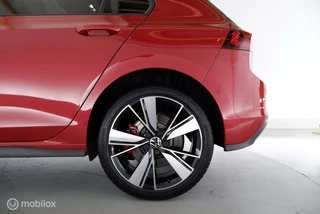 Volkswagen Golf Volkswagen Golf 1.4 eHybrid  245pk GTE pano|IQ-led|nav|cam|dab|acc|lmv18 - afbeelding nr 35