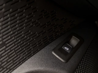 Škoda Octavia Automaat (APPLE CARPLAY, GROOT NAVI, VIRTUAL COCKIT, CAMERA, STOELVERWARMING, SPORTSTOELEN, LED KOPLAMPEN, CRUISE, PARKEERSENSOREN, NIEUWE APK, NIEUWSTAAT) - afbeelding nr 33