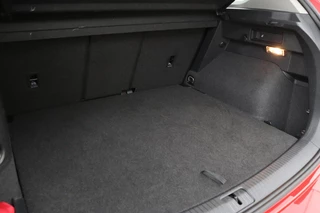 Volkswagen Tiguan Volkswagen Tiguan 1.4 TSI eHybrid Life | Stoel & stuurverwarming |  Carplay | Adaptive cruise | Full LED | Navigatie | Parkeerhulp | Active Info Display - afbeelding nr 17