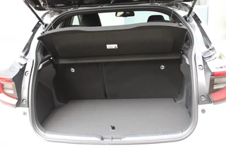 Toyota Yaris Toyota Yaris 1.5 Hybrid 130 GR Sport Bi-tone - afbeelding nr 13