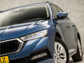 Škoda Octavia Automaat (VIRTUAL COCKPIT, APPLE CARPLAY, GROOT NAVI, CLIMATE, SPORTSTOELEN, LED KOPLAMPEN, LANE ASSIST, TREKHAAK, PARKEERSENSOREN, NIEUWE APK, NIEUWSTAAT) - afbeelding nr 16