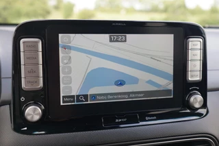 Hyundai Kona Hyundai Kona EV Premium 64 kWh Warmtepomp | Surf Blue | Leder/Stoelverwarming-koeling/LED/Carplay/Complete auto! - afbeelding nr 26