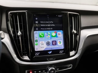 Volvo V60 164Pk Automaat (APPLE CARPLAY, GROOT NAVI, CAMERA, ADAPTIVE CRUISE, SPORTSTOELEN, TREKHAAK, PARKEERSENSOREN, DAB+, NIEUWE APK, NIEUWSTAAT) - afbeelding nr 8