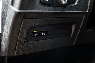 BMW 1 Serie BMW 1-serie 118i Sport AUTOMAAT/LED/GROOT SCHERM/SPORT STOELEN/ - afbeelding nr 17