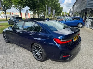 BMW 3 Serie BMW 3 Serie 318i Executive Edition Sport line PANO/LED/HARMAN KARDON - afbeelding nr 3