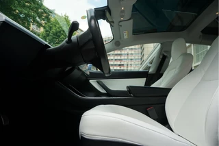 Tesla Model 3 Tesla Model 3 Performance AWD 75 kWh Long Range | Liefhebbersconditie | 464pk | Origineel Nederlands Dealer onderhouden | Carbon Spoiler | Premium Audio | 20inch - afbeelding nr 6