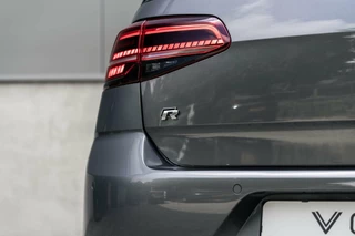 Volkswagen Golf Volkswagen Golf 2.0 TSI 4Motion R Performance Pano Akra DCC - afbeelding nr 15