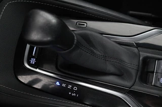 Toyota Corolla Toyota Corolla 2.0 Hybrid Premium | Leder | Head-Up |  Stoelverwarming | Trekhaak | Adaptive cruise | Matrix LED | Carplay | Keyless | Camera - afbeelding nr 21