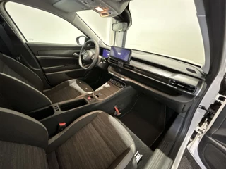 Jeep Avenger Jeep Avenger Longitude 54 kWh | Navigatie | Voorruit Verwarming | Fabrieks Garantie | | Soh (batterijcheck) 96 % - afbeelding nr 8