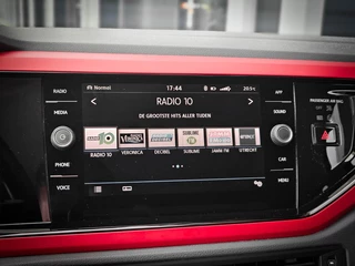Volkswagen Polo Volkswagen Polo 1.0 TSI R-Line | ADAPTIVE | CARPLAY | XENON | STOELVERWARMING | - afbeelding nr 32