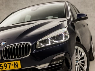 BMW 2 Serie BMW 2 Serie Gran Tourer 220i Executive Sportline 192Pk Automaat (PANORAMADAK, GROOT NAVI, HEAD-UP DISPLAY, LEDEREN SPORTSTOELEN, SFEERVERLICHTING, LED KOPLAMPEN, ELEK ACHTERKLEP, NIEUWSTAAT) - afbeelding nr 16