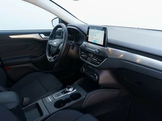 Ford Focus Ford Focus Wagon 1.0 EcoBoost 125pk Automaat Titanium Business | Navigatie | Winterpakket | Adaptive cruise - afbeelding nr 22